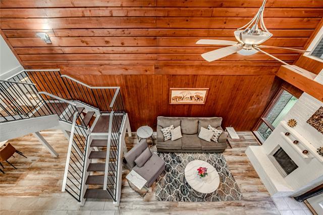 Building Photo - 1902 Shorewood Dr