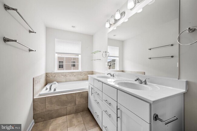 Building Photo - 7316 Elkridge Crossing Way