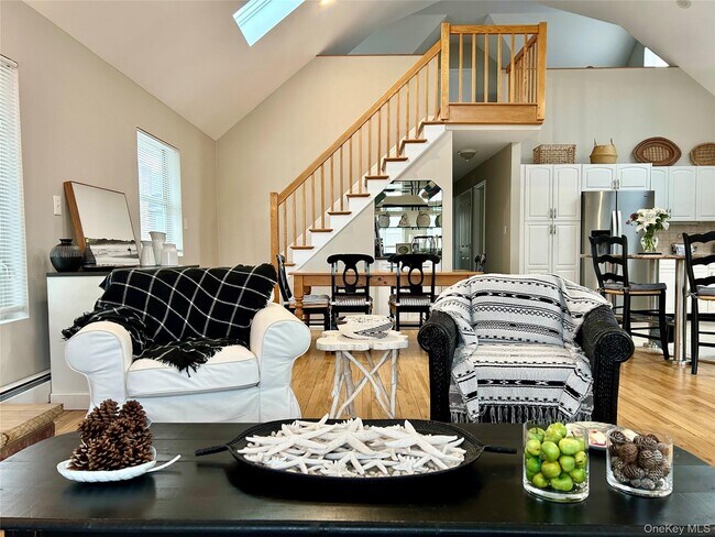 Building Photo - 259 Lincoln Blvd