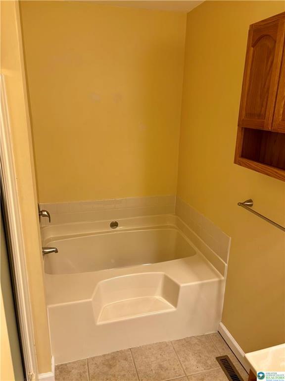 Building Photo - 5551 Stonecroft Ln