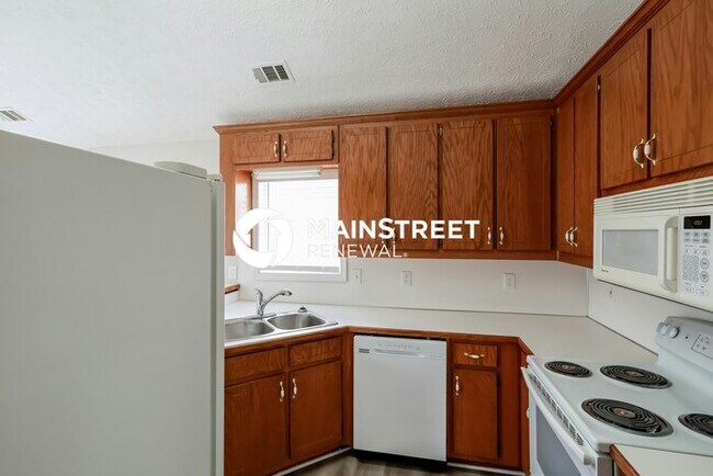 Building Photo - 3 Bedroom Pet-Friendly Home in FLOWERY BRA...