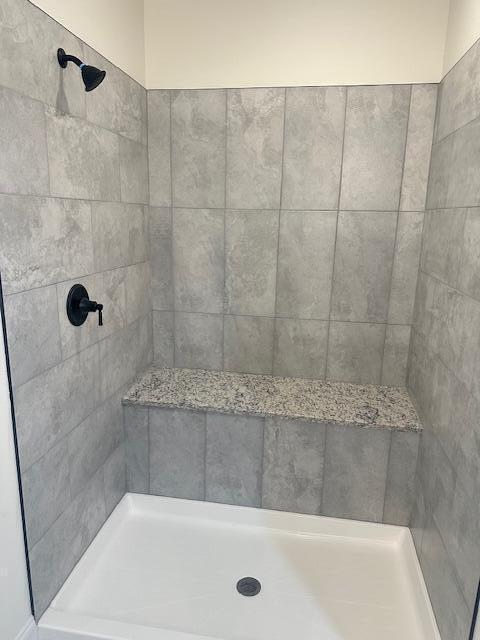 Building Photo - 1925 Cypress Ln