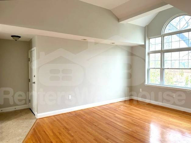 Building Photo - 6813 Bellona Ave