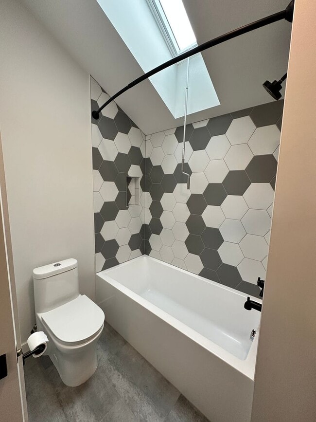 Building Photo - Brand New ADU in NE Portland!