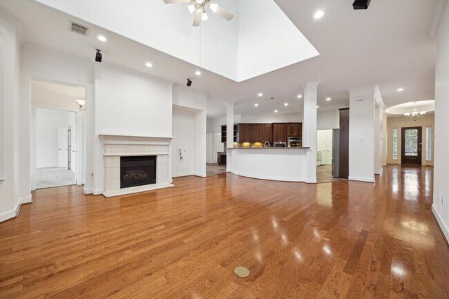 Building Photo - 12106 Indigo Cove Ln