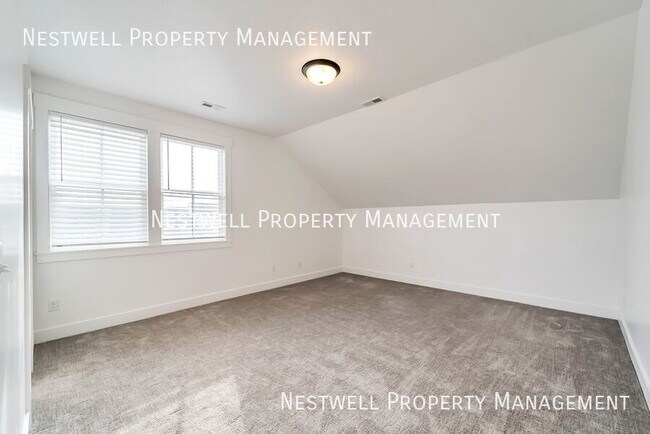 Building Photo - 10907 Paddle Board Way