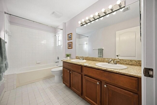 Building Photo - 18051 Rhumba Way