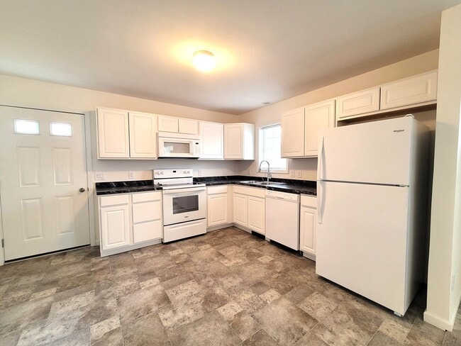 Building Photo - RVIP951