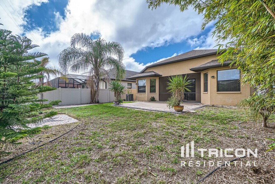 Building Photo - 12216 Creek Preserve Dr