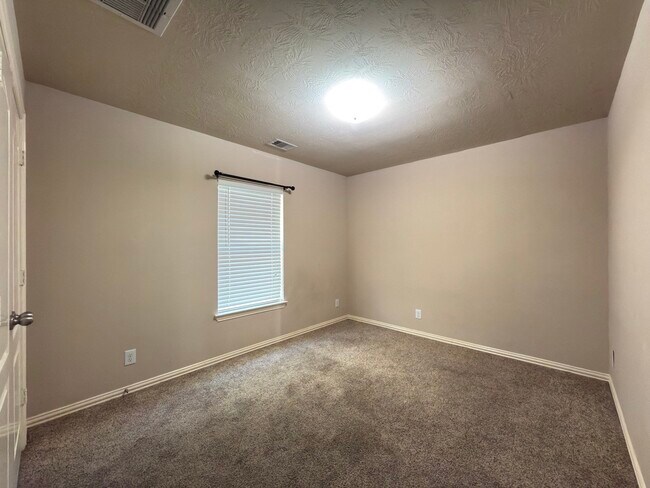 Building Photo - 2314 Snowy Egret Drive