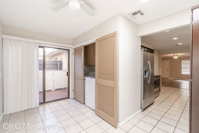 Building Photo - 2 br, 1.5 bath House - 7131 NW 16th St