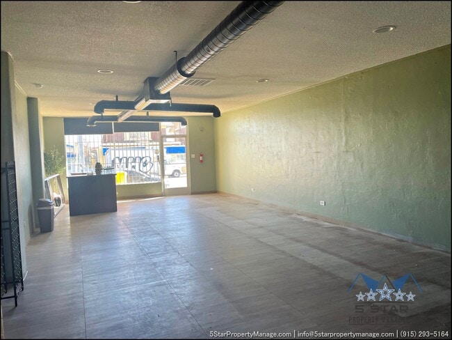 Building Photo - 1909 Yandell Dr