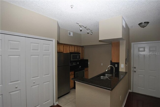 Building Photo - 13103 Mulberry Park Dr