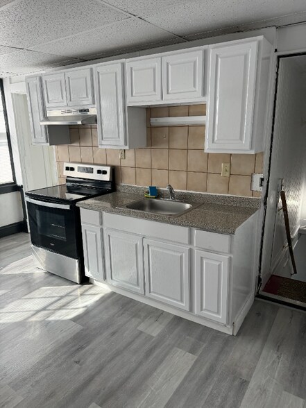 Building Photo - 1031 Marion St