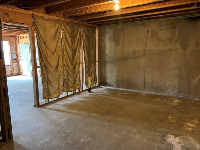 Building Photo - 7985 Cavendish Pl