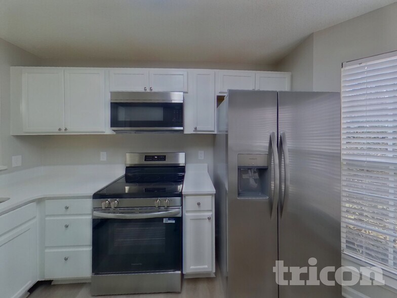 Building Photo - 7932 Sir Barton Ct