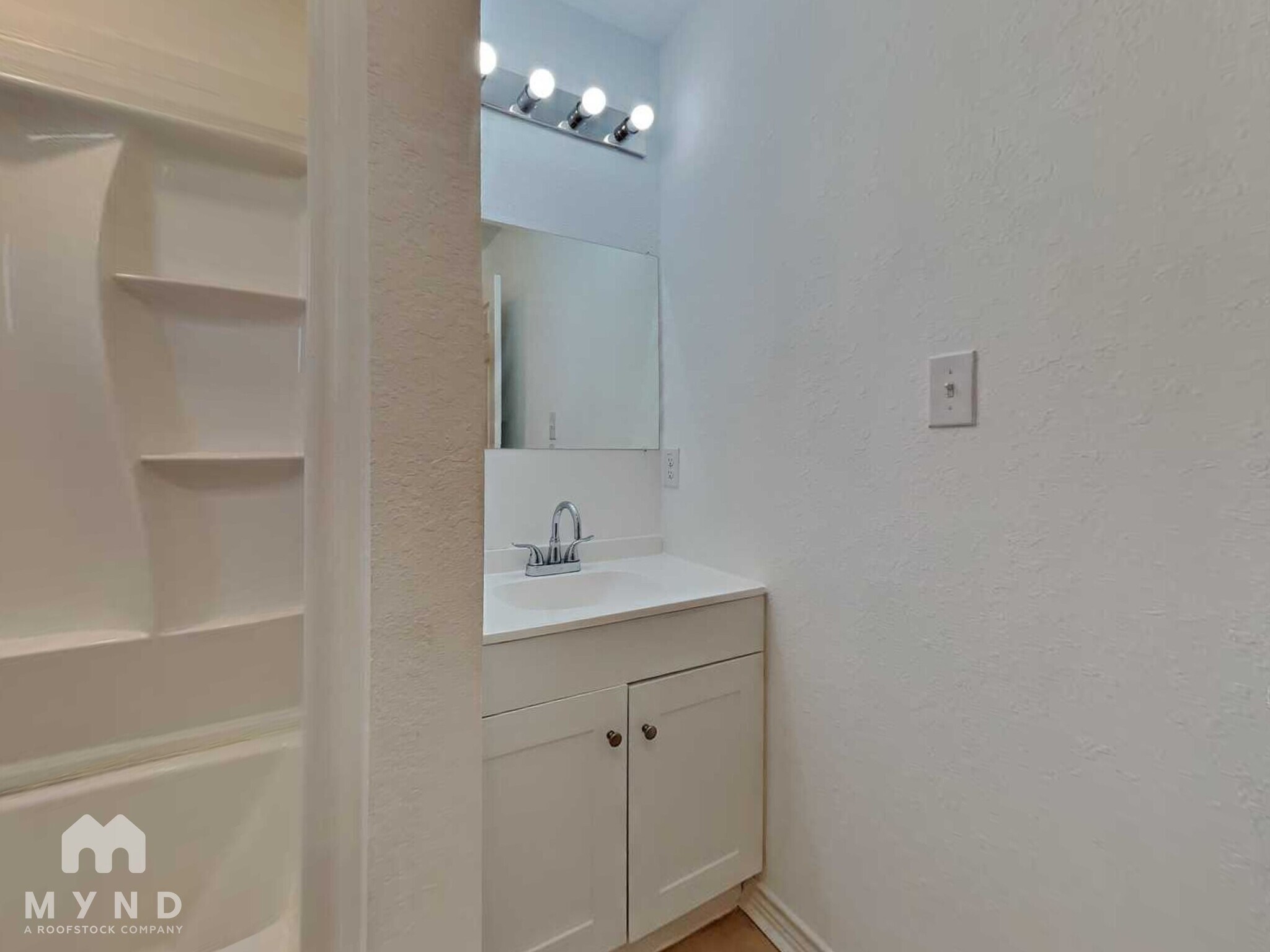 Building Photo - 3034 W Salinas St