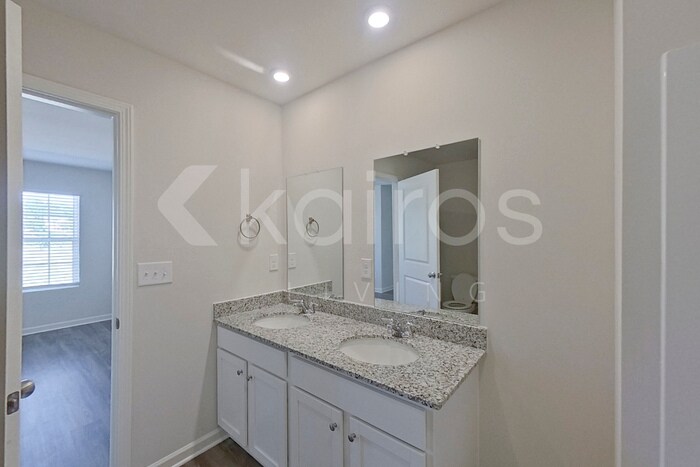 Building Photo - 446 Hawthorn Trail