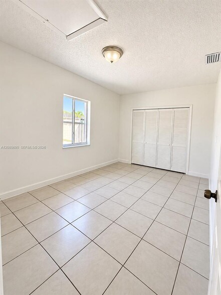 Building Photo - 15848 SW 299th Ter