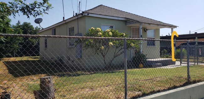 Primary Photo - 8332 Ackley St