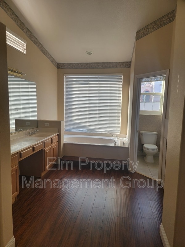 Building Photo - 1025 Trophy Club Dr