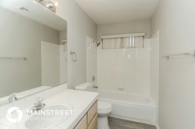 Building Photo - 6716 Rancho Santa Fe Dr