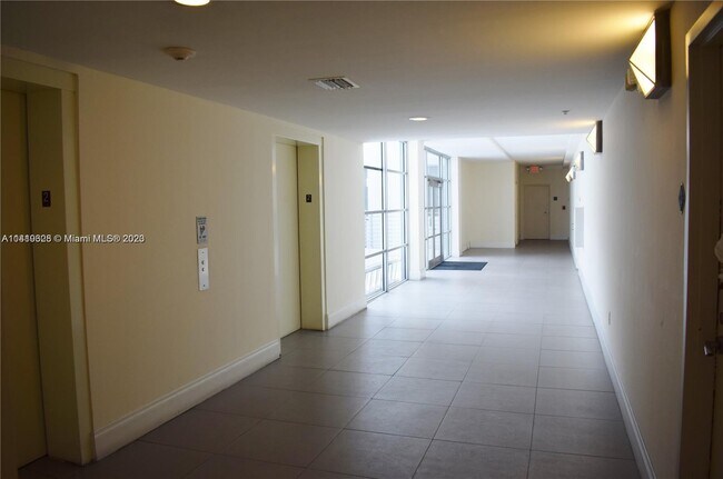 Building Photo - 3339 Virginia St