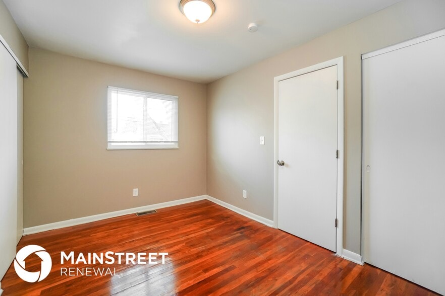 Building Photo - 945 Hodges Dr