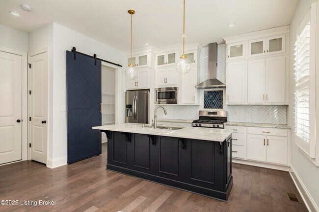 Building Photo - 9409 Civic Way
