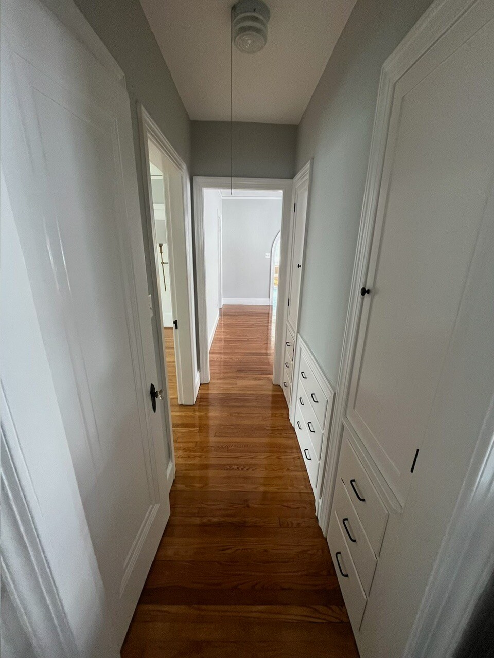 Building Photo - 25 Wawecus Rd