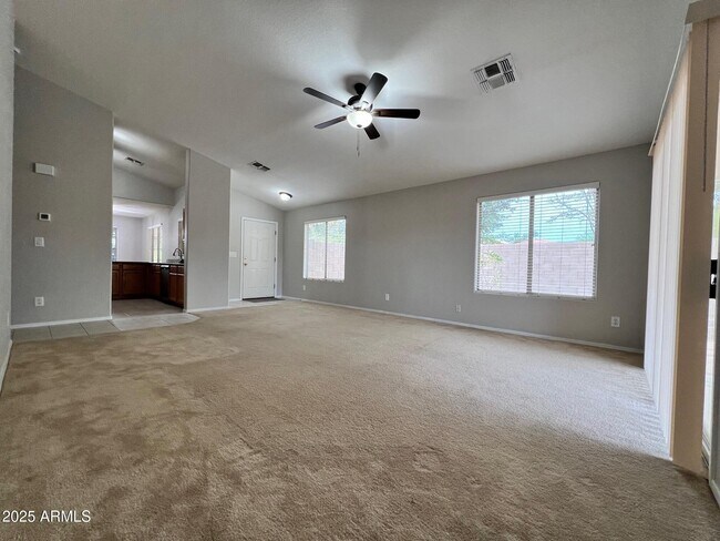 Building Photo - 10419 N 58th Dr