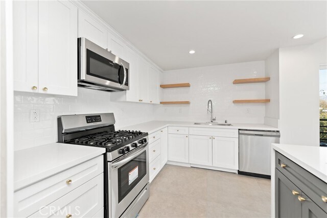 Building Photo - 6025 Craner Ave