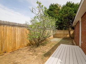Building Photo - 4553 Barrington Ln