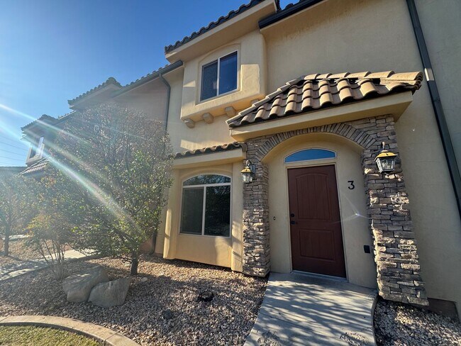 Building Photo - 2075 S Sir Monte Dr