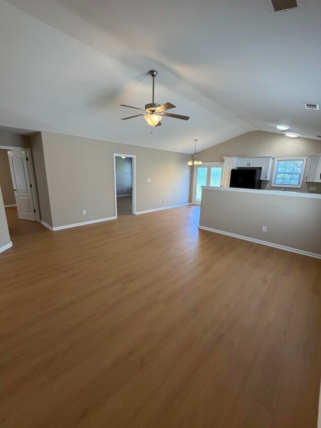 Building Photo - 3288 Sweet Clover Ln
