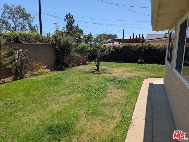 Building Photo - 1308 S Montebello Blvd