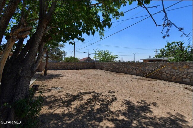 Building Photo - 5726 Dearborne Dr