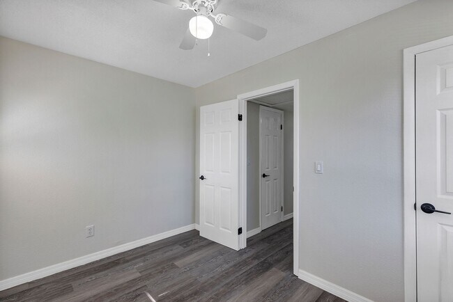 Building Photo - 751 Bellevue Ave