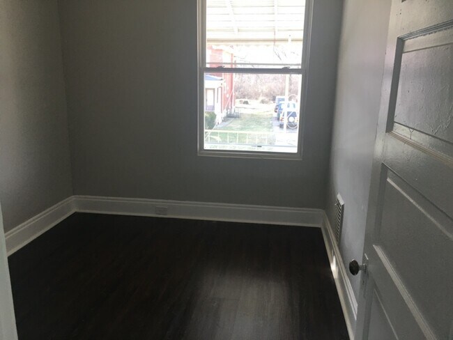 Building Photo - 3524 Hudson Ave
