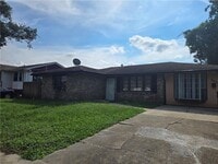 Building Photo - 2411 Lauradale Dr