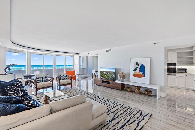 Primary Photo - South Ocean Boulevard, South Palm Beach, F...