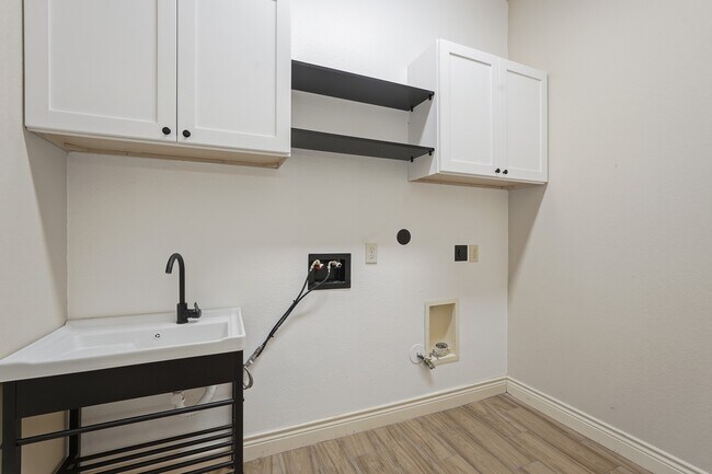 Building Photo - 29203 Erica Lee Ct