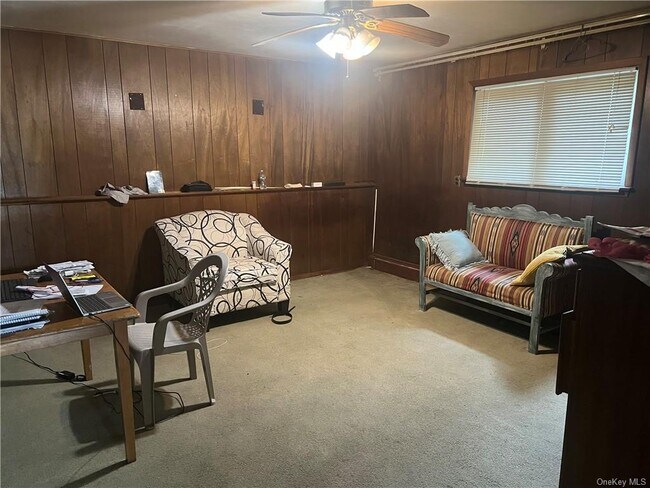 Building Photo - 548 Westfield Dr