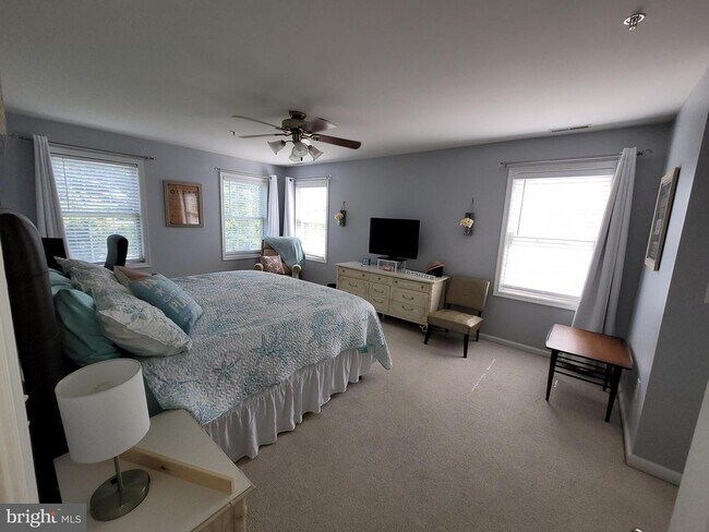 Building Photo - 20364 Row Boat Ln