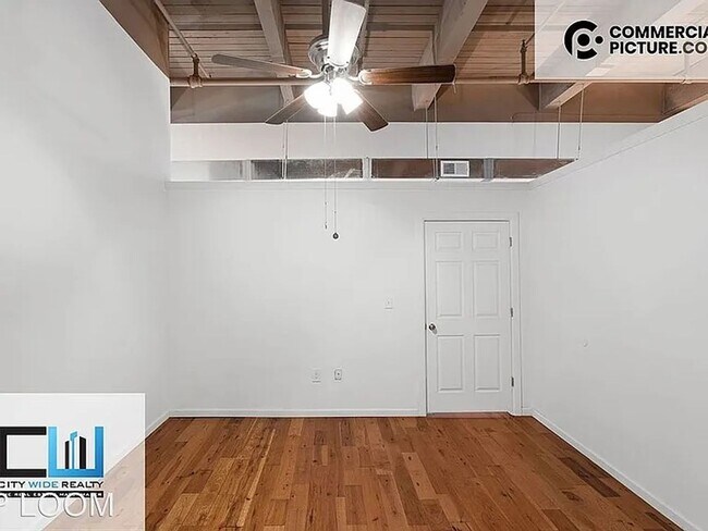 Building Photo - Frame Factory