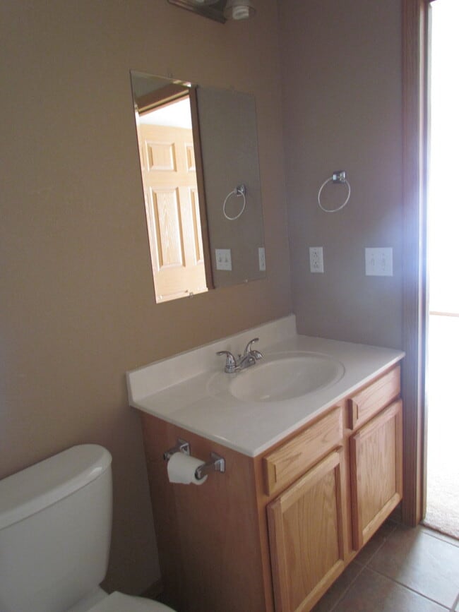 Building Photo - Available November 27th!!