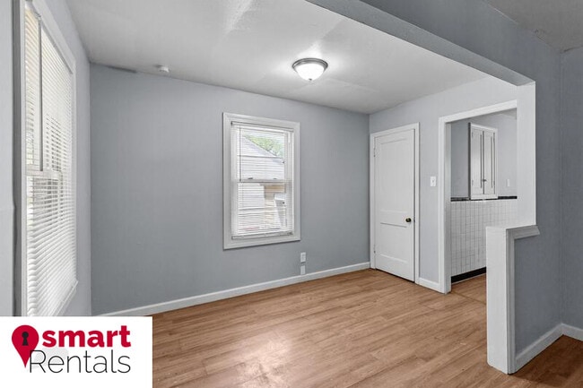 Building Photo - 1210 St Richard Dr