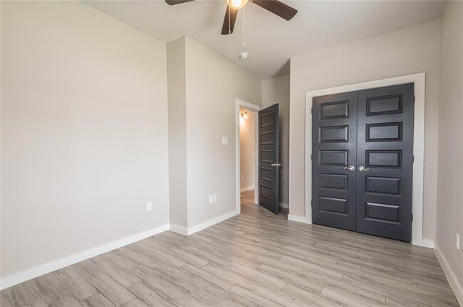 Building Photo - 8119 Autumn Ln