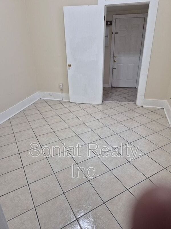 Building Photo - 8409 Cohn St