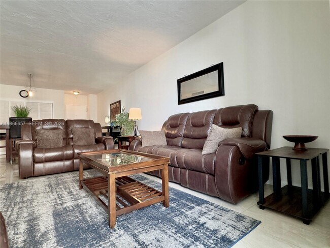 Building Photo - 3001 S Ocean Dr